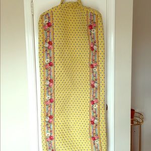 Vera Bradley ‘Elizabeth’ garment bag